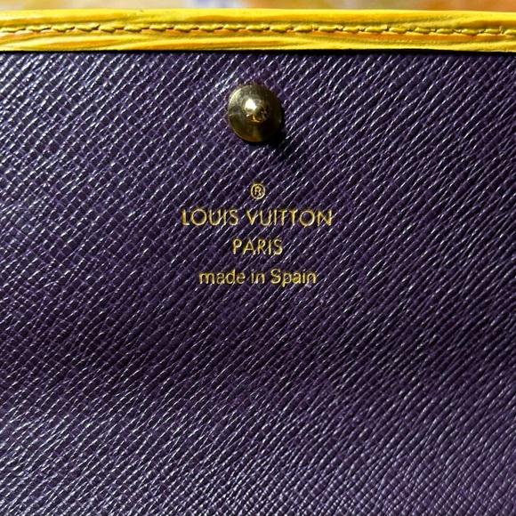 LV Epi Long Wallet Auth. Vintage - Picture 9 of 10